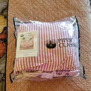 Piper Classic Farmhouse Tickling Red Duvet Cover